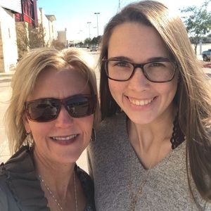 Meet your Posher, Stacie